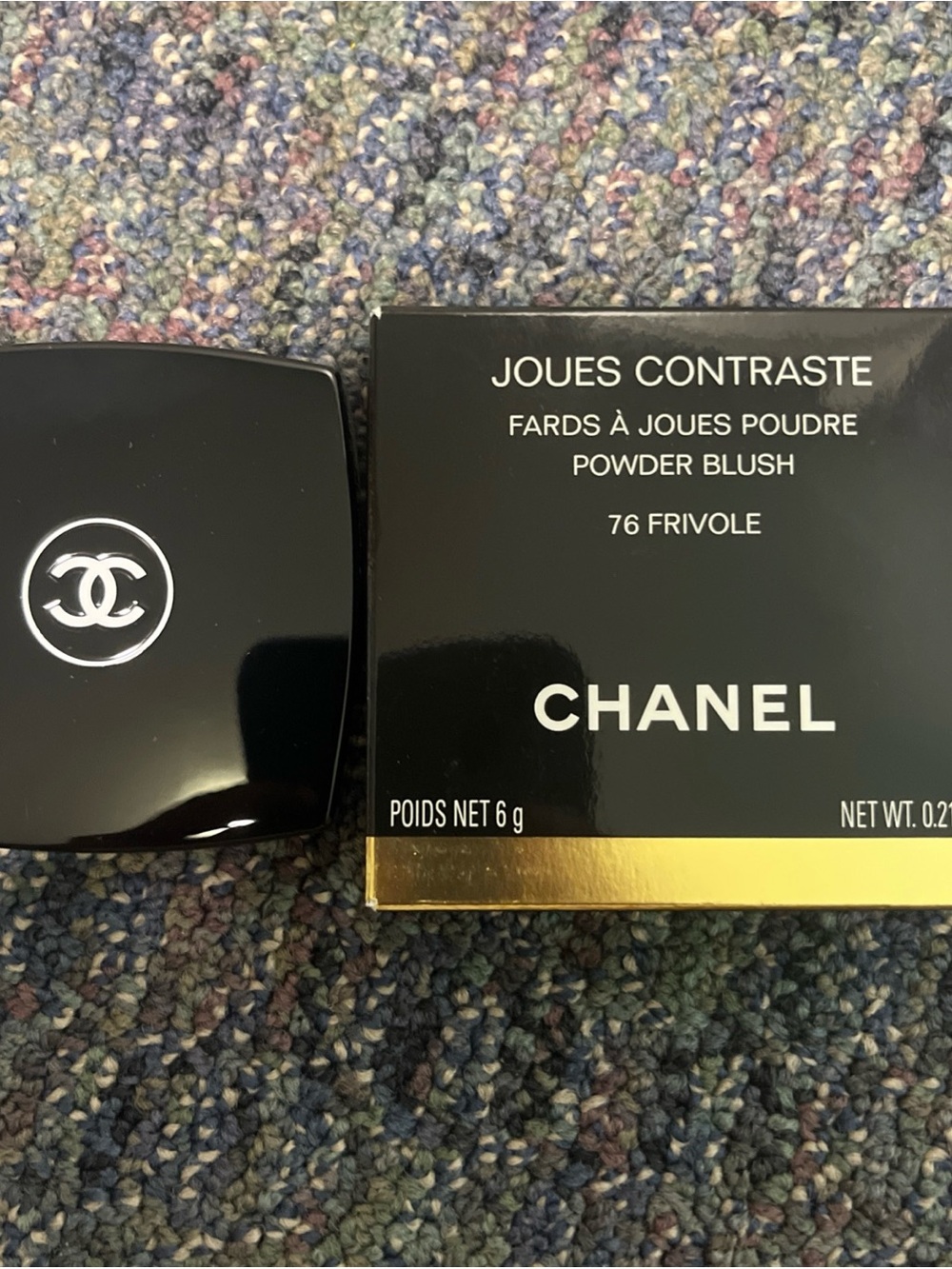 CHANEL Black Compact Powder Blush with Velvet Pouch
